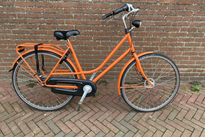 Oranje_fiets_tweedehands_verkoop